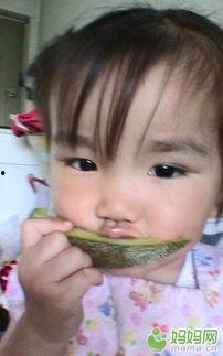 宝贝吃哈密瓜视频在线观看,哈密瓜视频在线观看，共享美味瞬间