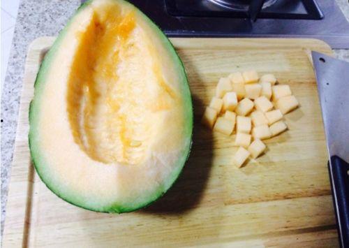 二哥吃哈密瓜视频,甜蜜滋味尽享其中